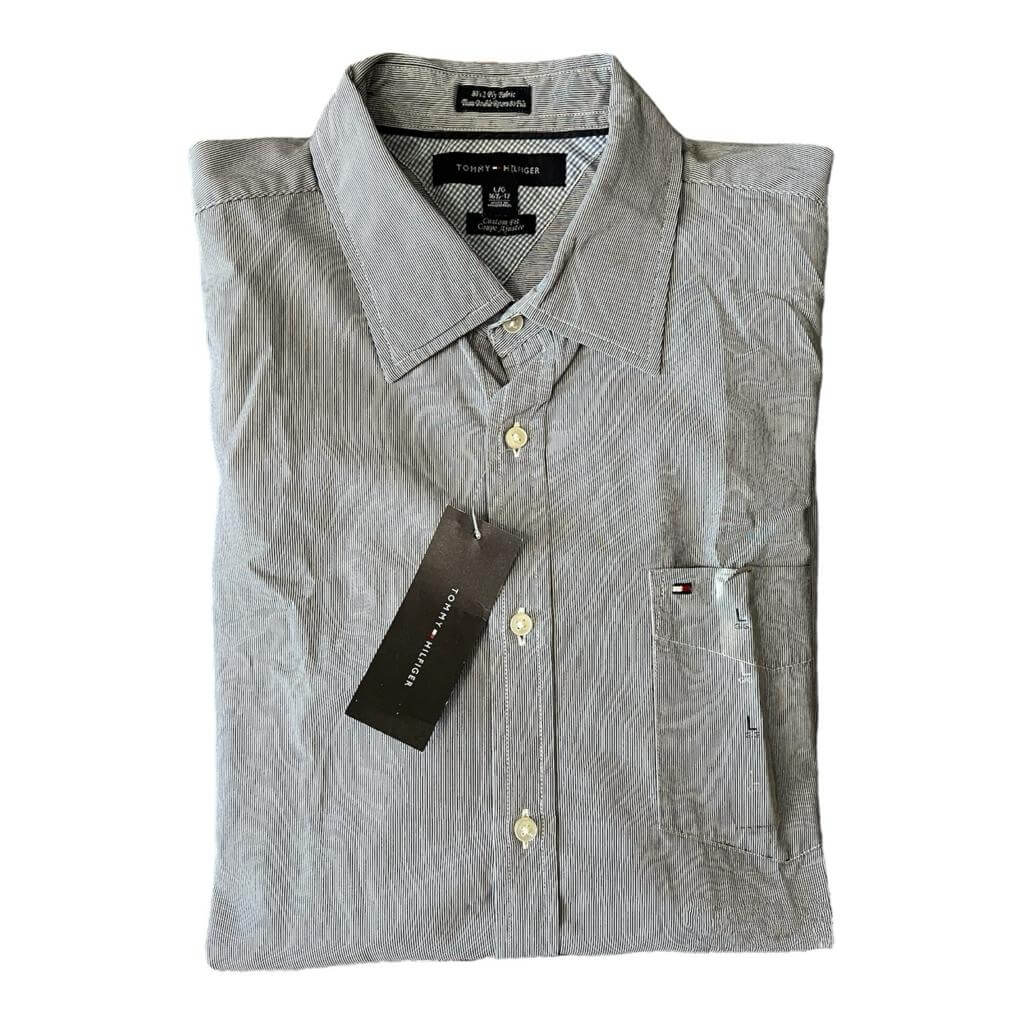 Camisa gris rayas verticales