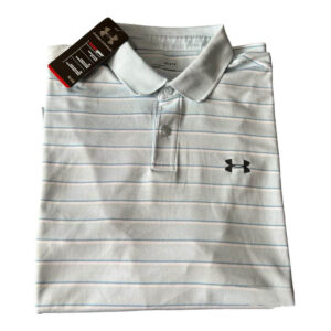 Playera azul claro con cuello
